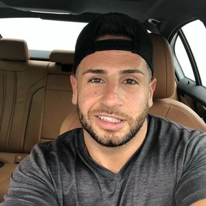 Meet your Posher, Jason